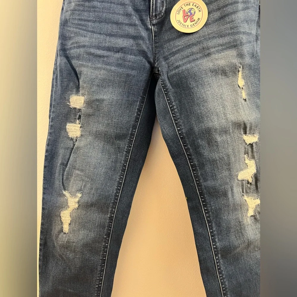 New! JUSTICE•destructed girlfriend crop jeans O.